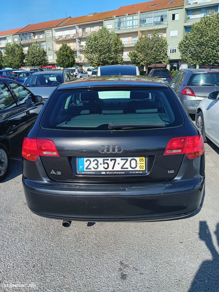 Audi A3 Sportback 1.6 FSi - 8