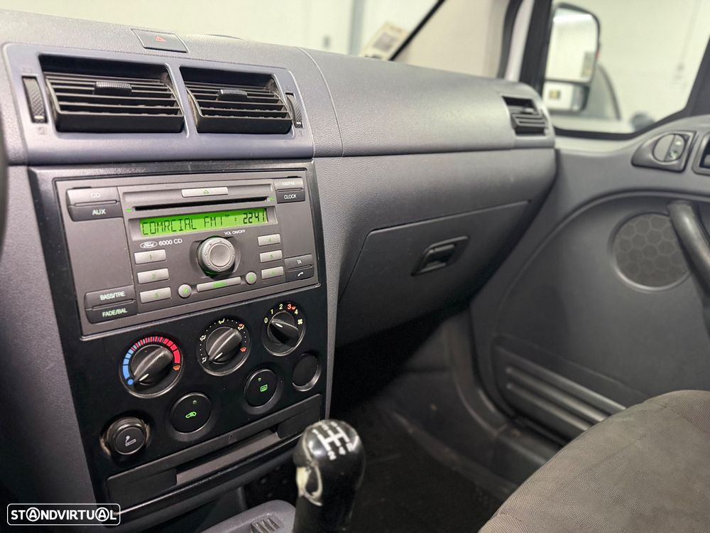 Ford Transit Connect - 24
