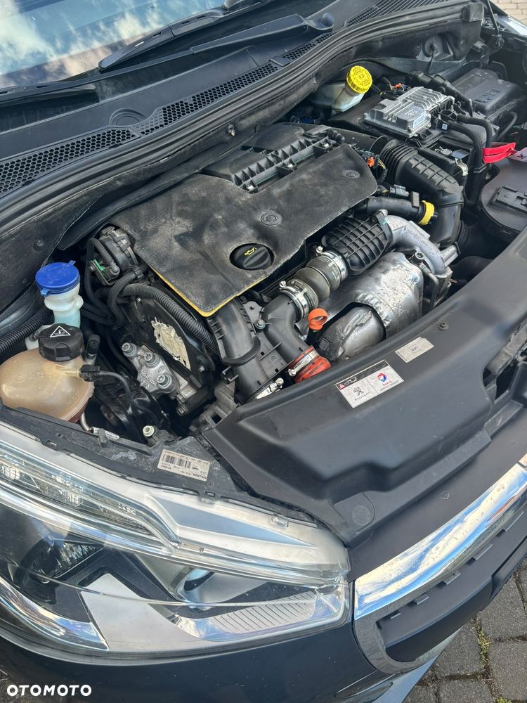 Peugeot 208 - 9