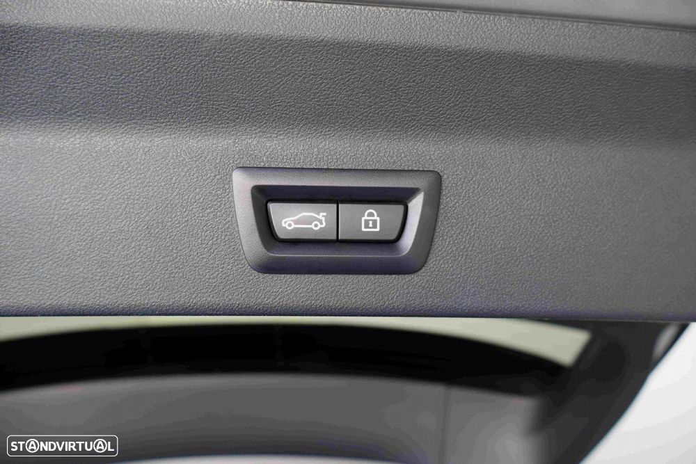 BMW iX3 M Sport Inspiring - 14