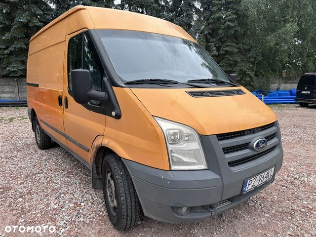 Ford Transit - 1