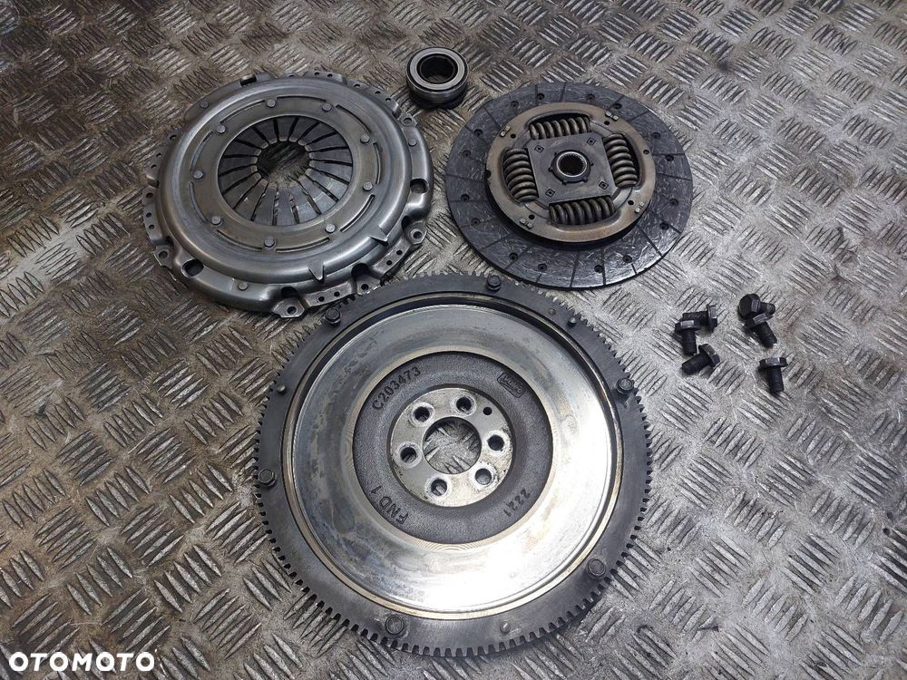 SPRZĘGŁO TARCZA + DOCISK ŁOŻYSKO KOŁO ZAMACHOWE AUDI A3 8P 2.0 FSI C203473 - 1