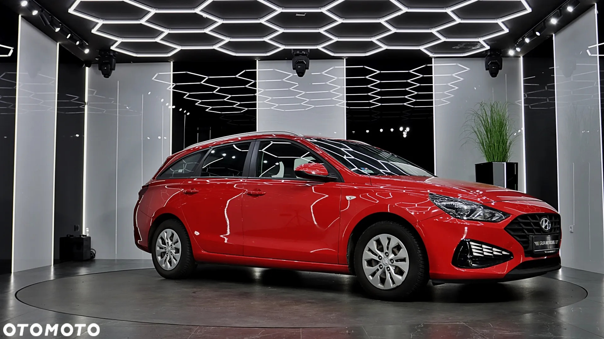 Hyundai i30 1.6 D Classic + - 11