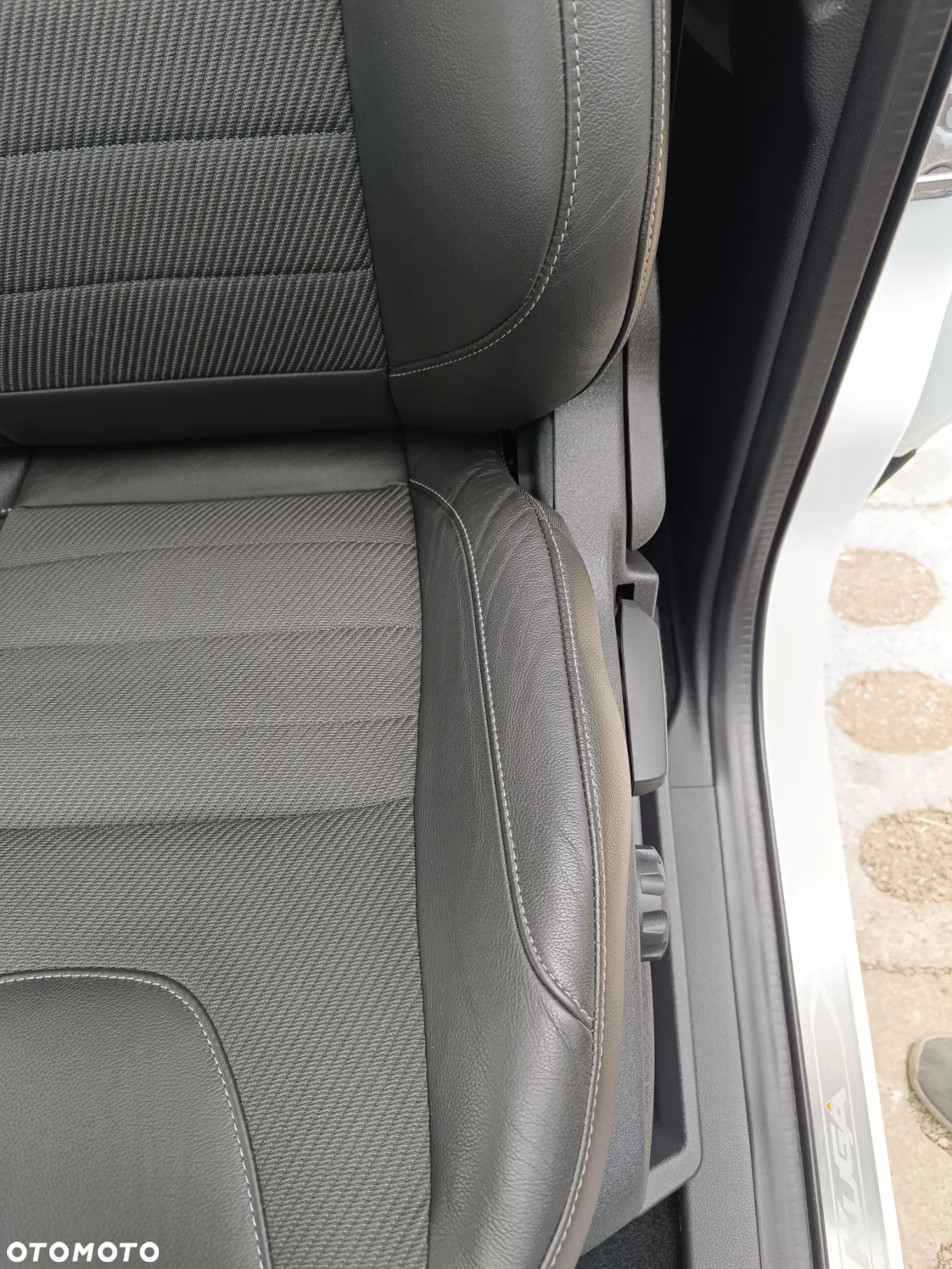 Ford Kuga 1.6 EcoBoost 2x4 Trend - 24