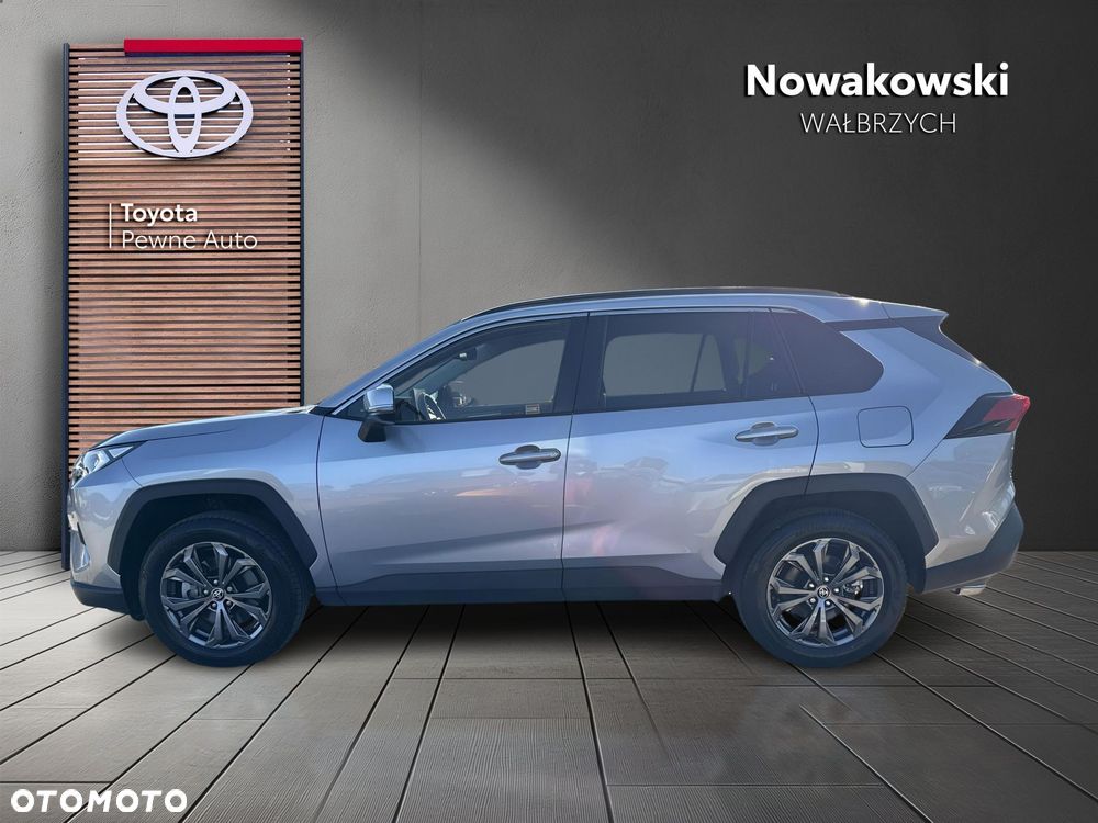Toyota RAV4 - 6