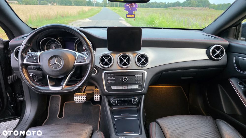 Mercedes-Benz CLA 220 d 7G-DCT - 21