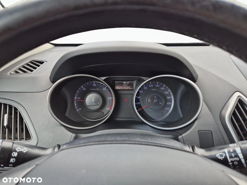 Hyundai ix35 2.0 CRDi Premium 4WD - 16