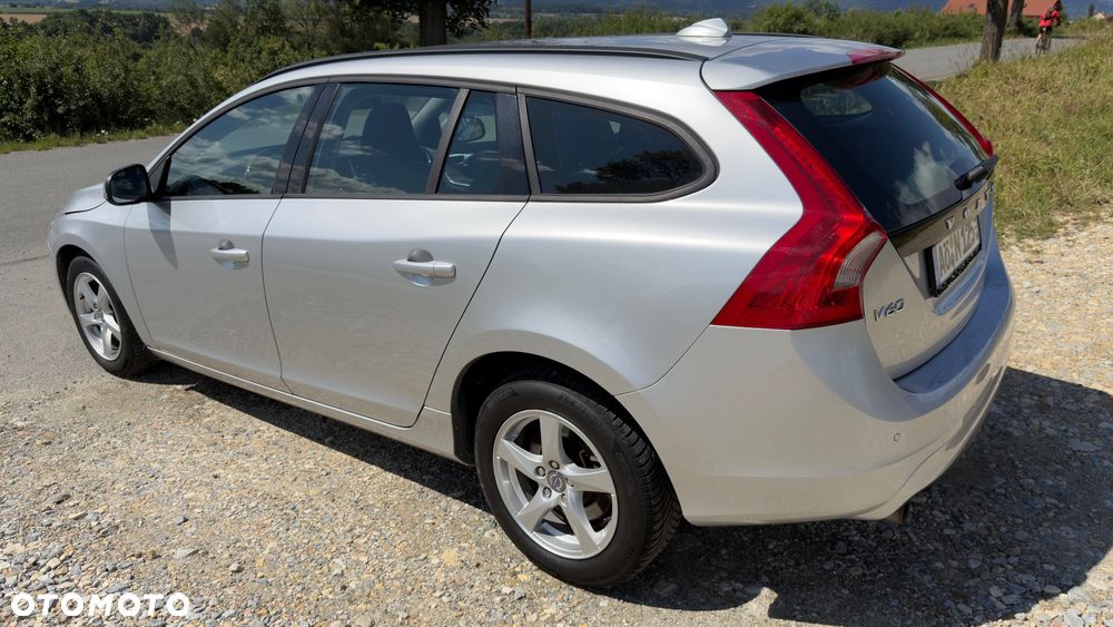 Volvo V60 D2 Edition - 8