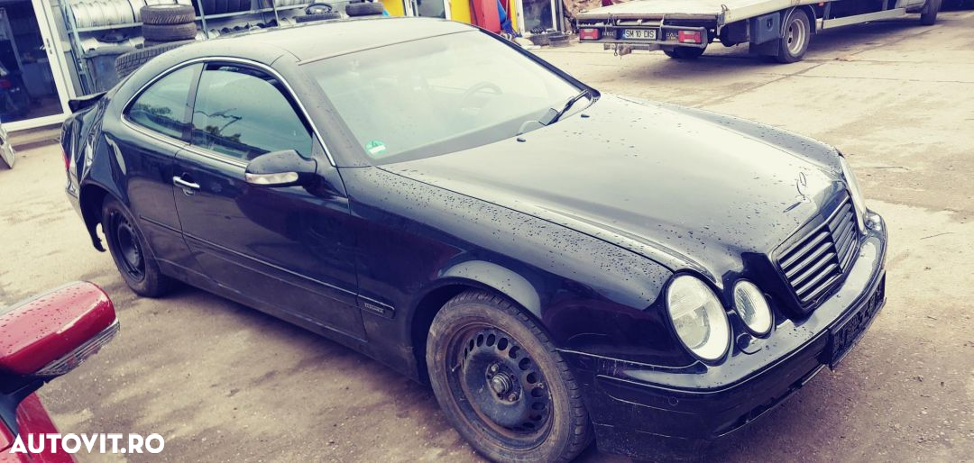 Dezmembrez Mercedes-Benz clk 320 w208 - 3