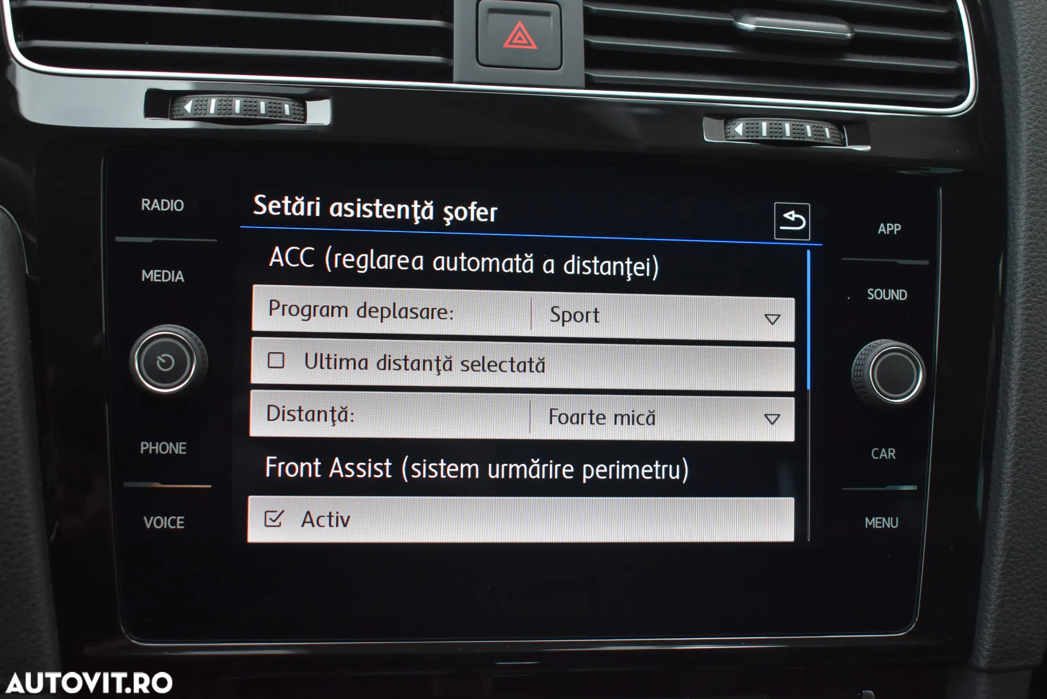 Volkswagen Golf Variant 2.0 TDI SCR DSG Highline - 18