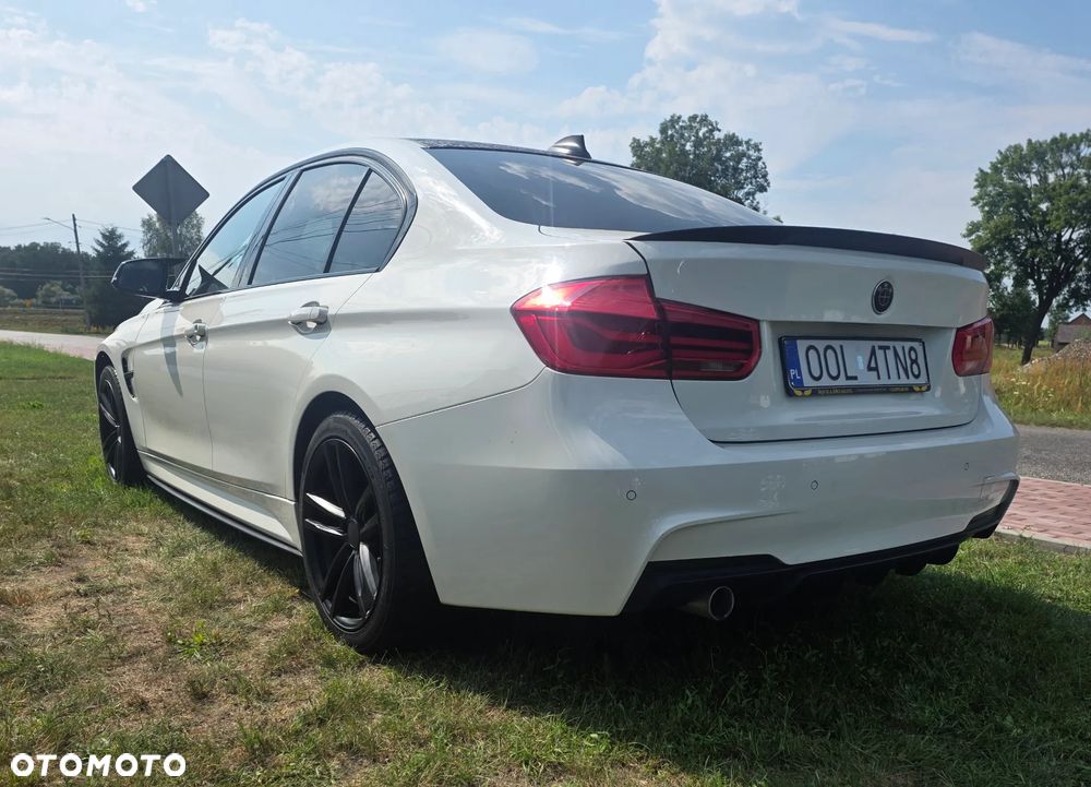 BMW Seria 3 318d M Sport Shadow - 4