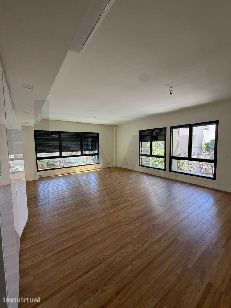 T3 I Moderno I Miraflores I Garagem - Grande imagem: 4/6