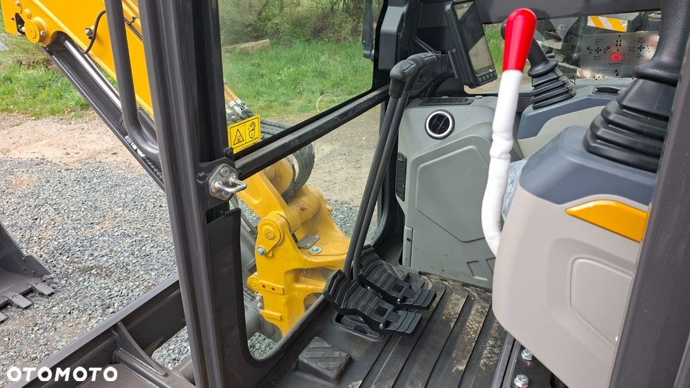 XCMG Xe35U - 11