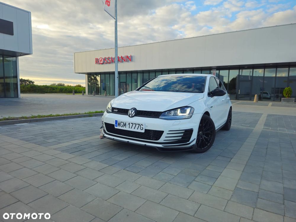 Volkswagen Golf GTD BlueMotion Technology - 1