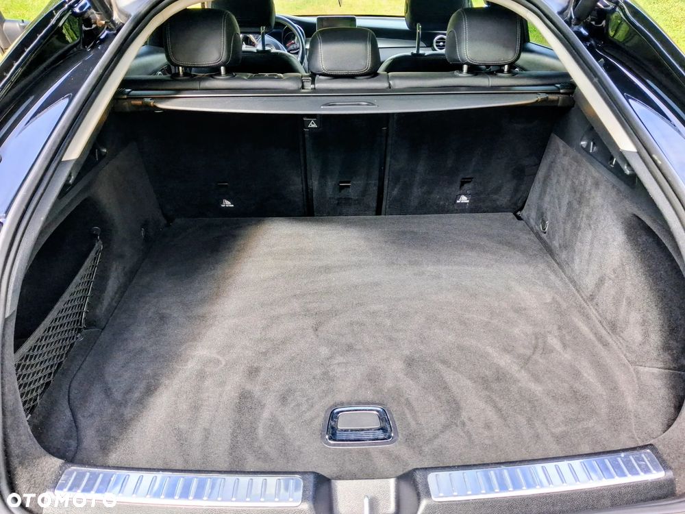 Mercedes-Benz GLC - 25