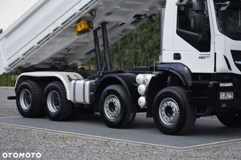 Iveco Magirus Trakker 450 8x4 Meiller Kipper - 26