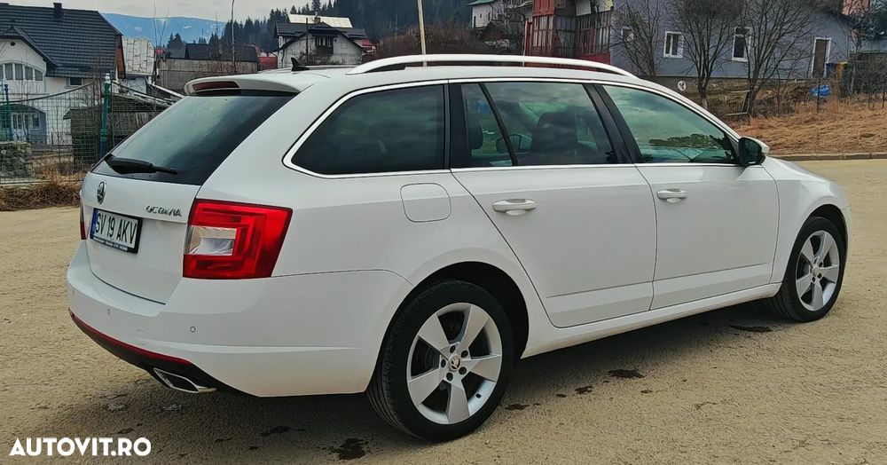 Skoda Octavia 2.0 TDI AMBITION DSG - 35