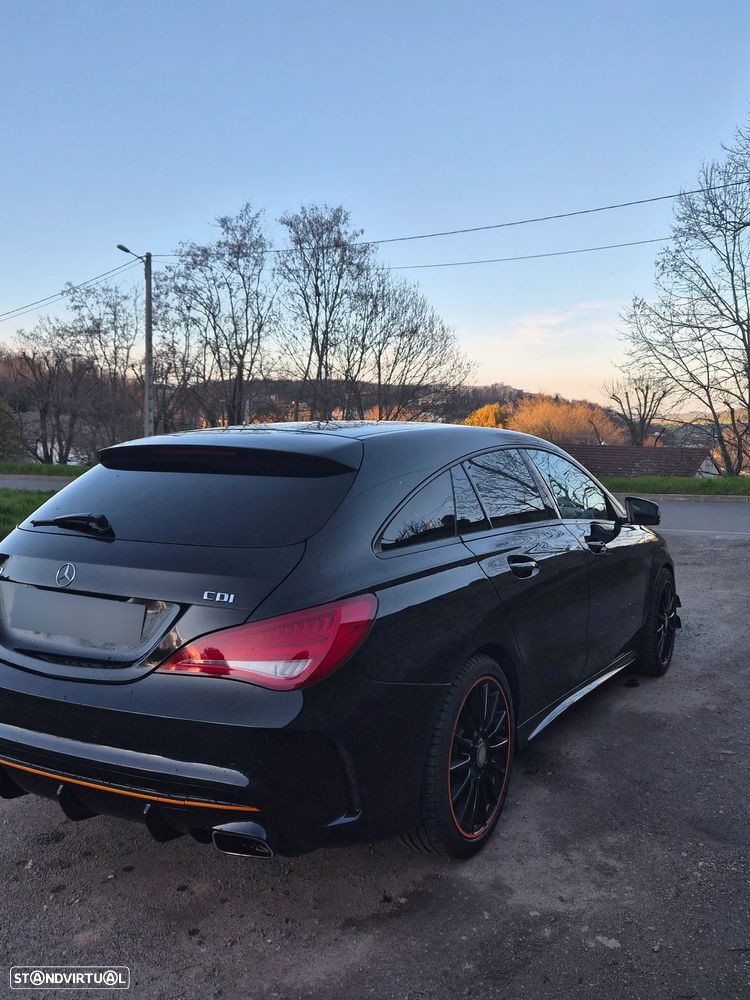 Mercedes-Benz CLA 220 (CDI) d 4Matic 7G-DCT Orange Art Edition - 3
