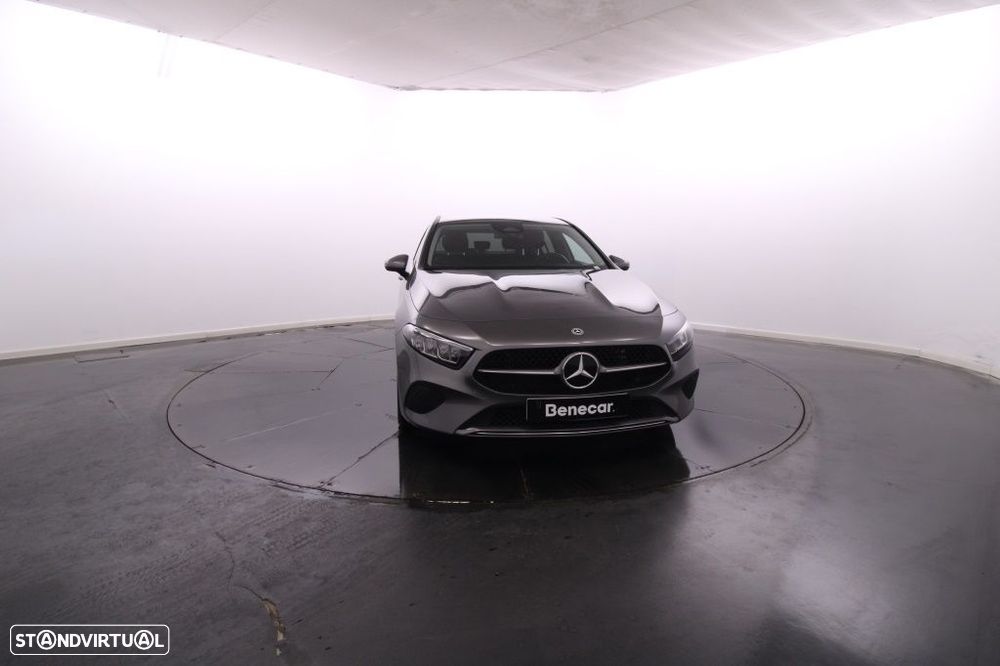 Mercedes-Benz A 200 d - 13