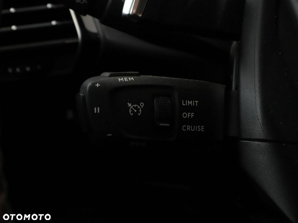 DS Automobiles DS 7 Crossback 2.0 BlueHDi So Chic - 35