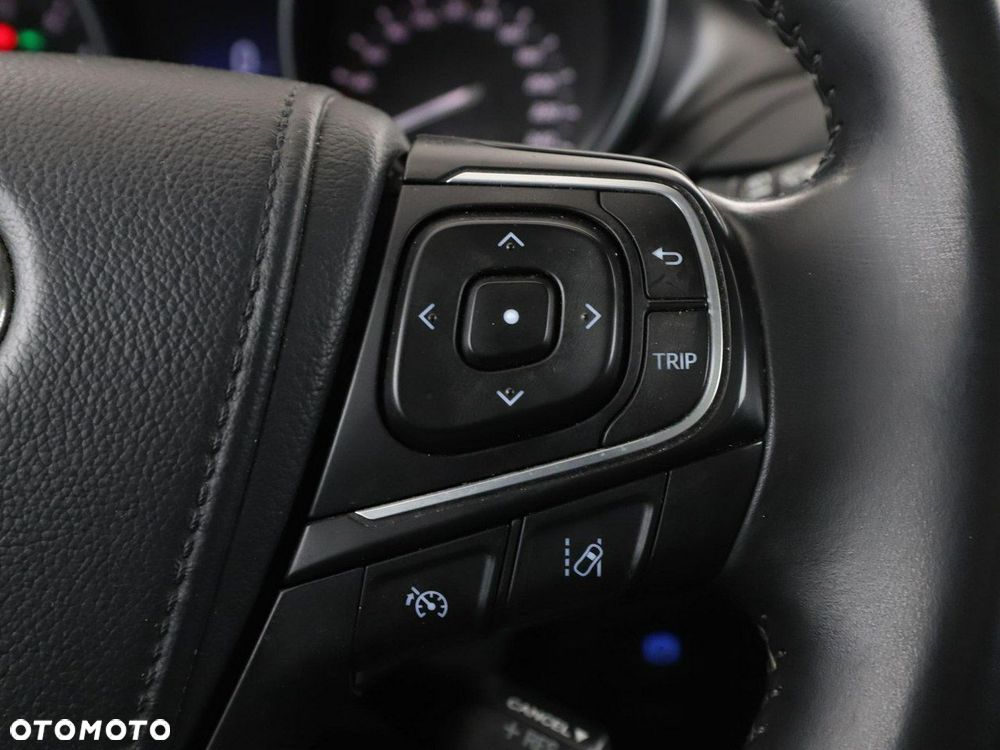 Toyota Avensis 1.8 Multidrive S Executive - 31