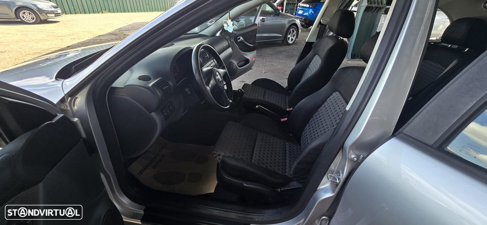 SEAT Leon 1.9 TDI Sport - 8