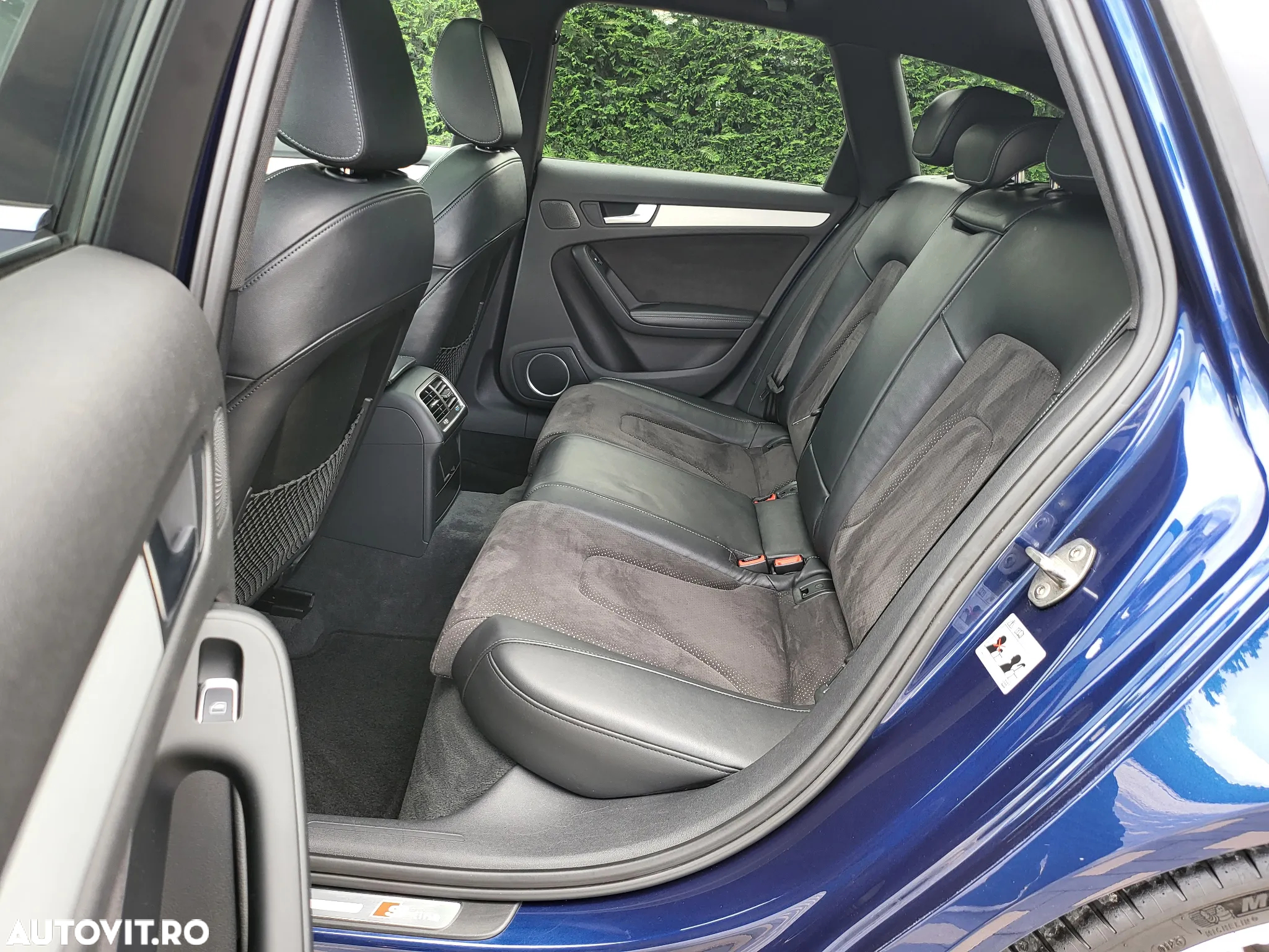Audi A4 Avant 2.0 TDI DPF quattro S line Sportpaket - 17