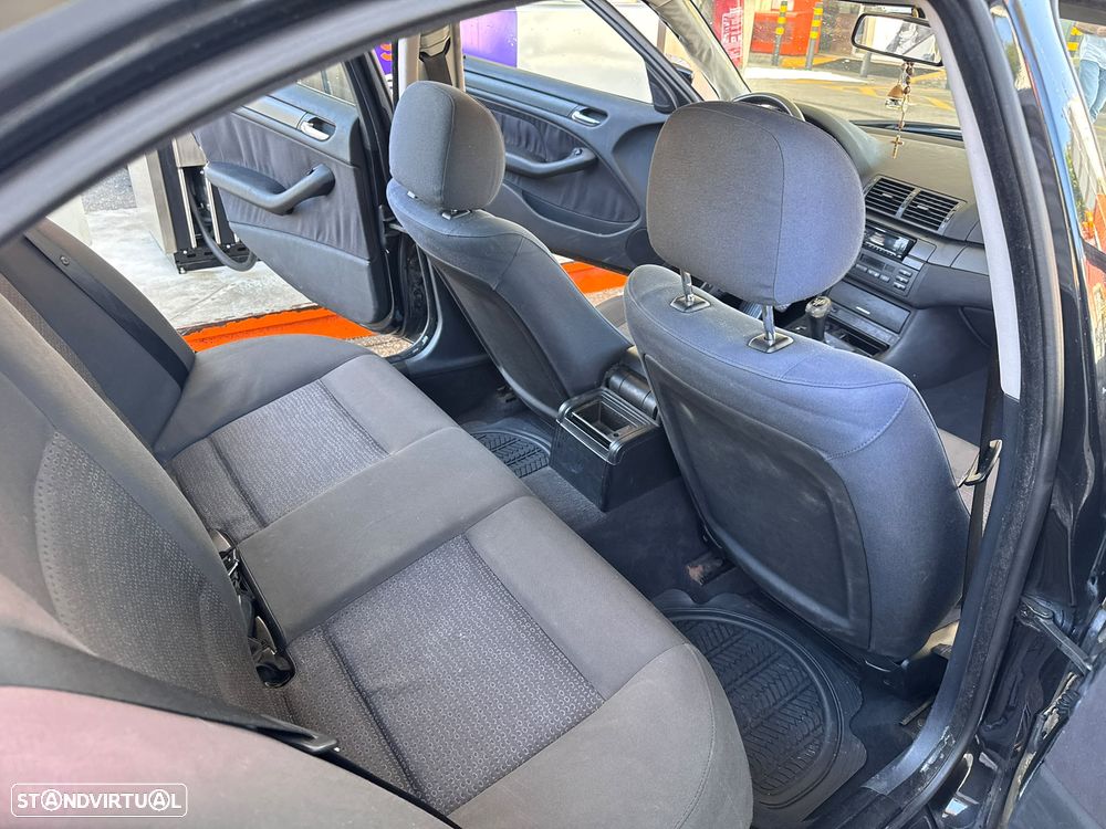BMW 320 d Sport - 14