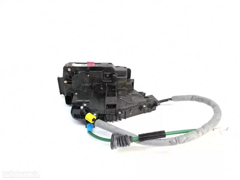 FECHADURA PORTA TRASEIRA ESQUERDA MERCEDES-BENZ CLASSE C 2014 -A0997303700 - 1