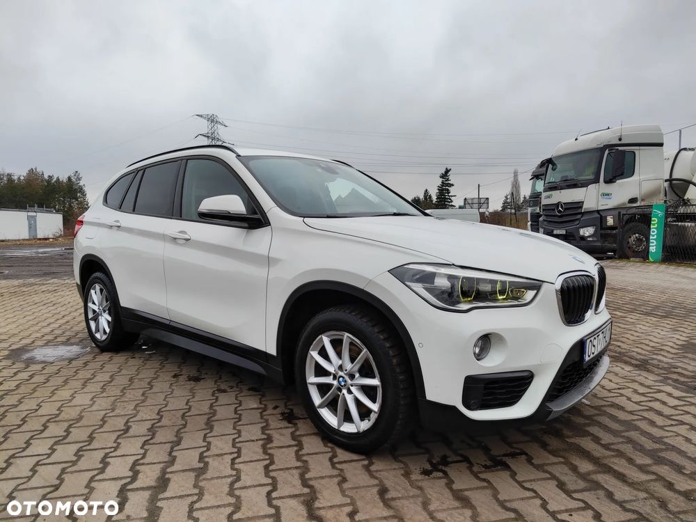 BMW X1 xDrive20d Advantage sport - 1