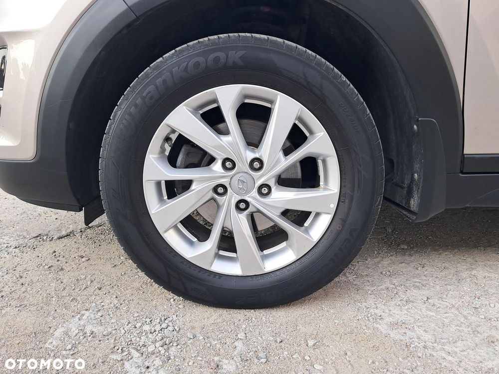 Hyundai Tucson 1.6 GDI BlueDrive Comfort 2WD - 21