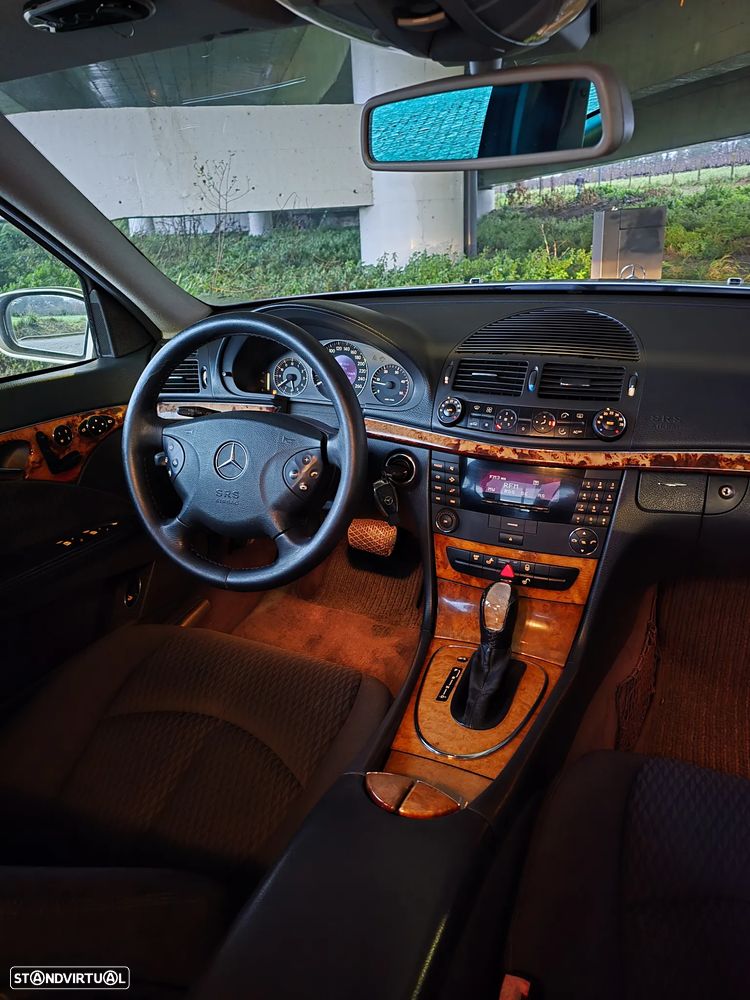 Mercedes-Benz E 220 CDI Auto Elegance - 5