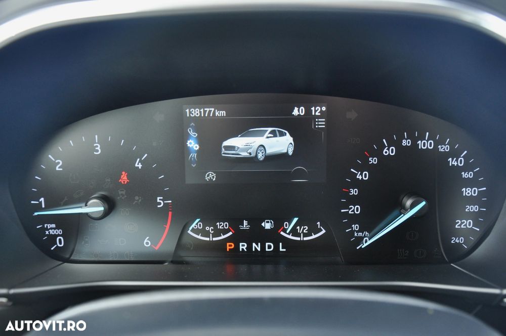 Ford Focus 1.5 EcoBlue Titanium Business - 26