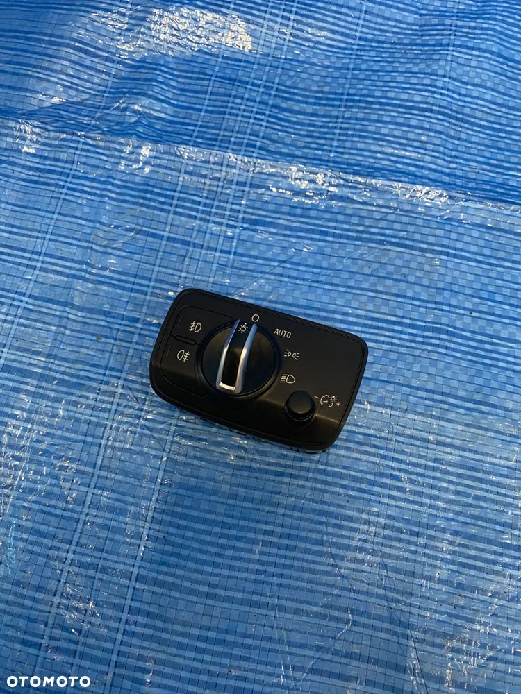PANEL PRZEŁĄCZNIK WŁĄCZNIK ŚWIATEŁ AUDI A3 8V 8V0941531AE - 2