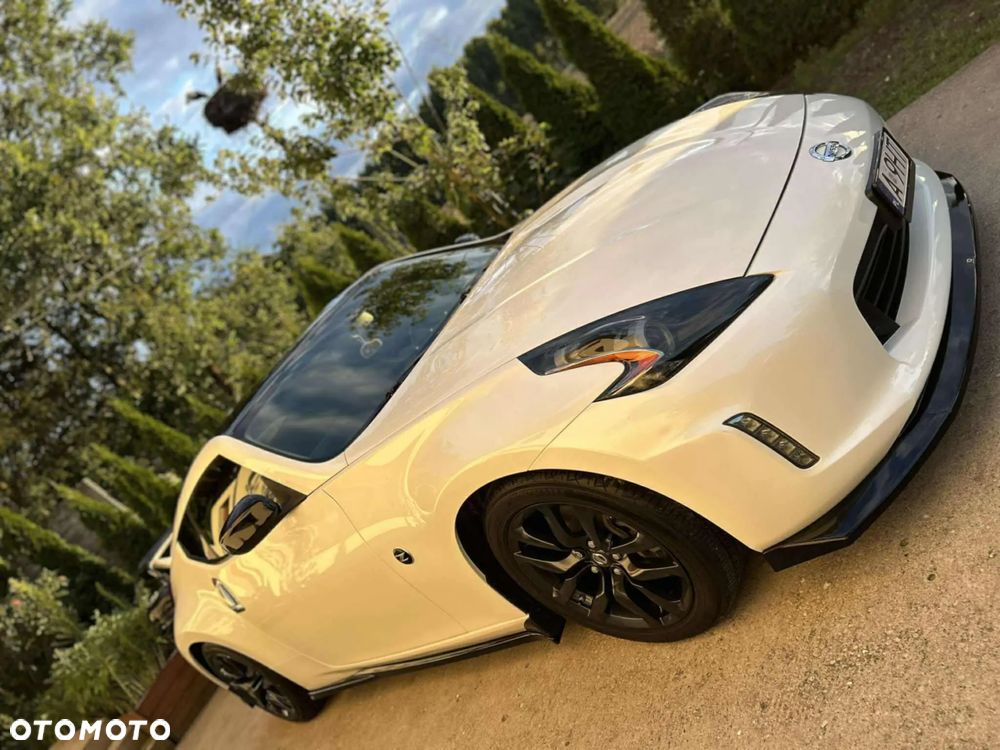 Nissan 370 Z - 17