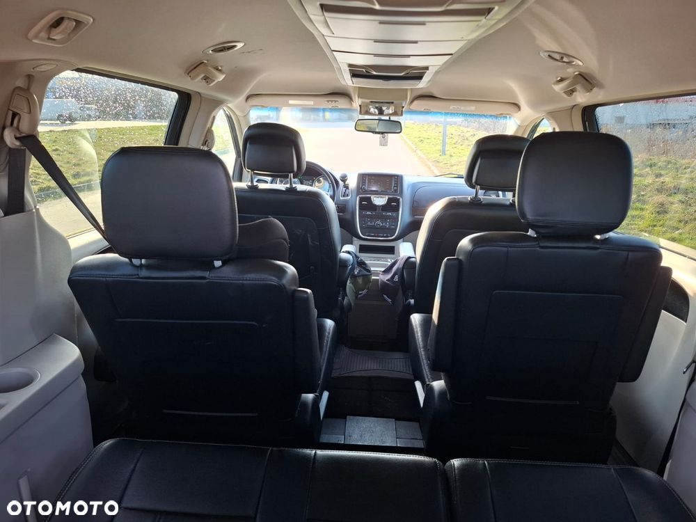 Chrysler Town & Country 3.6 Touring - 6