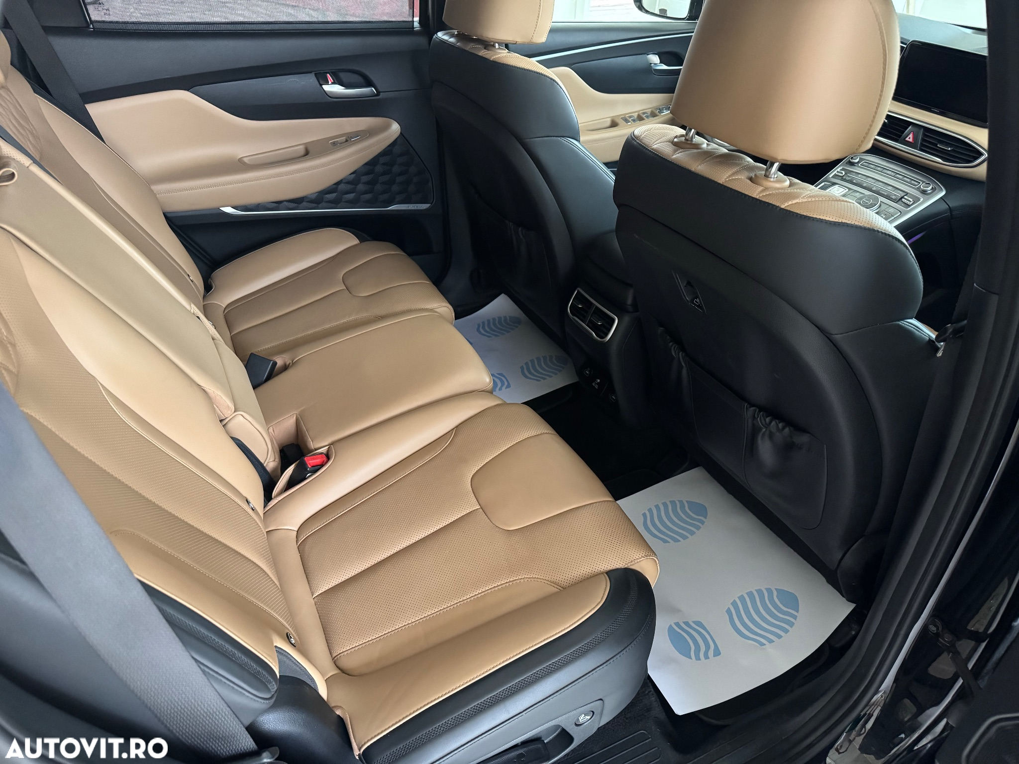 Hyundai Santa Fe 1.6 Plugin-Hybrid 4WD SEVEN Signature - 8