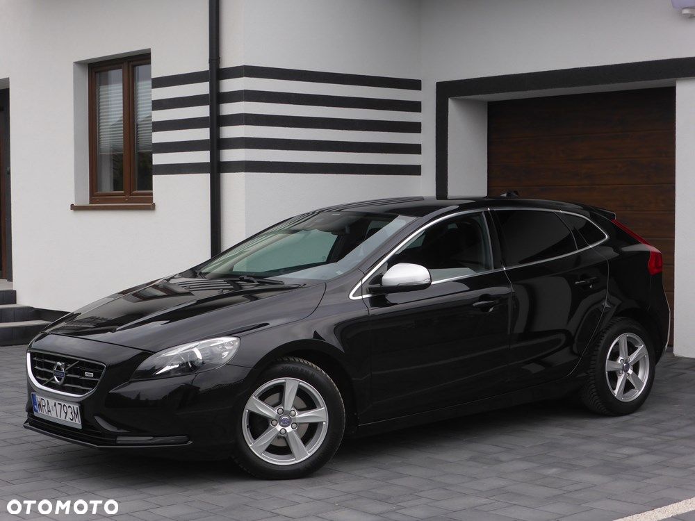 Volvo V40 D2 Momentum - 4