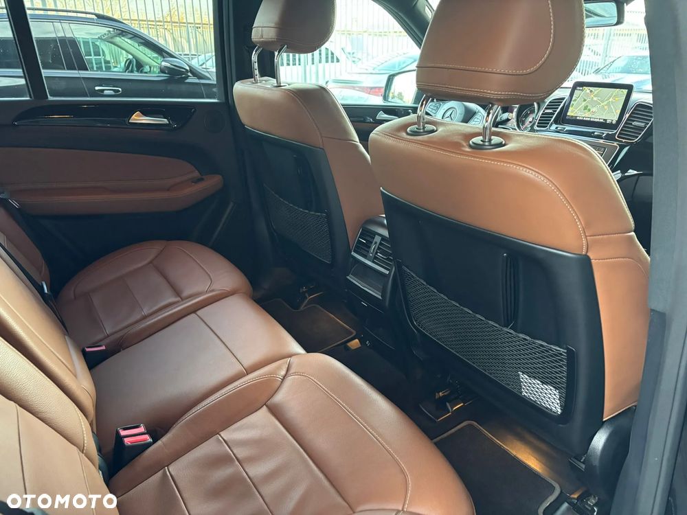 Mercedes-Benz GLE 350 d 4-Matic - 32