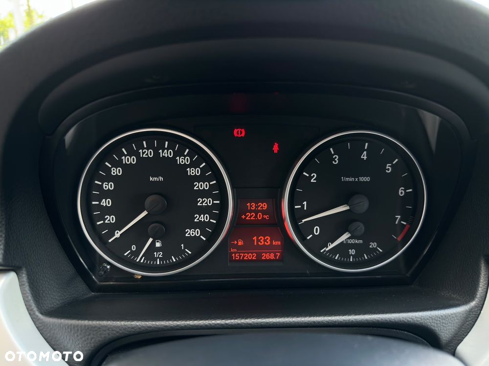 BMW Seria 3 325i - 16