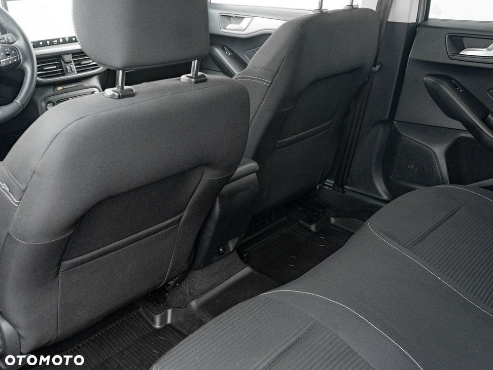 Ford Focus - 25