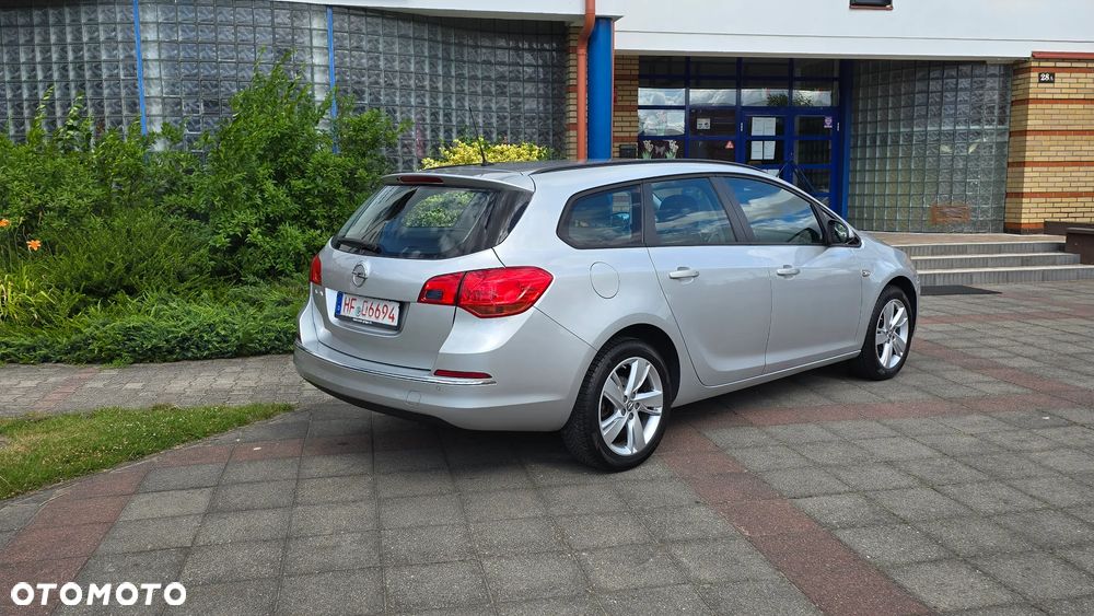 Opel Astra - 38