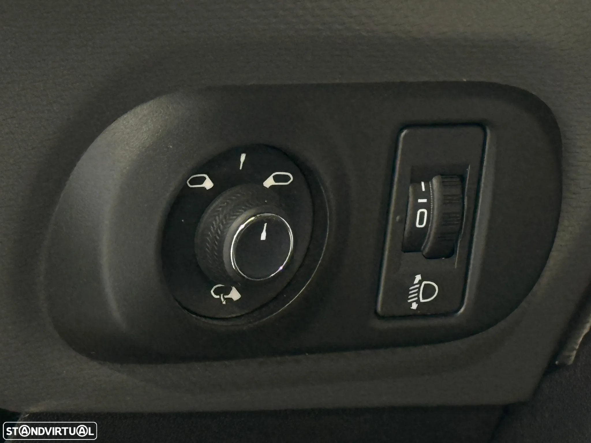 Citroën C4 Cactus BlueHDi 120 Stop&Start EAT6 Origins - 34