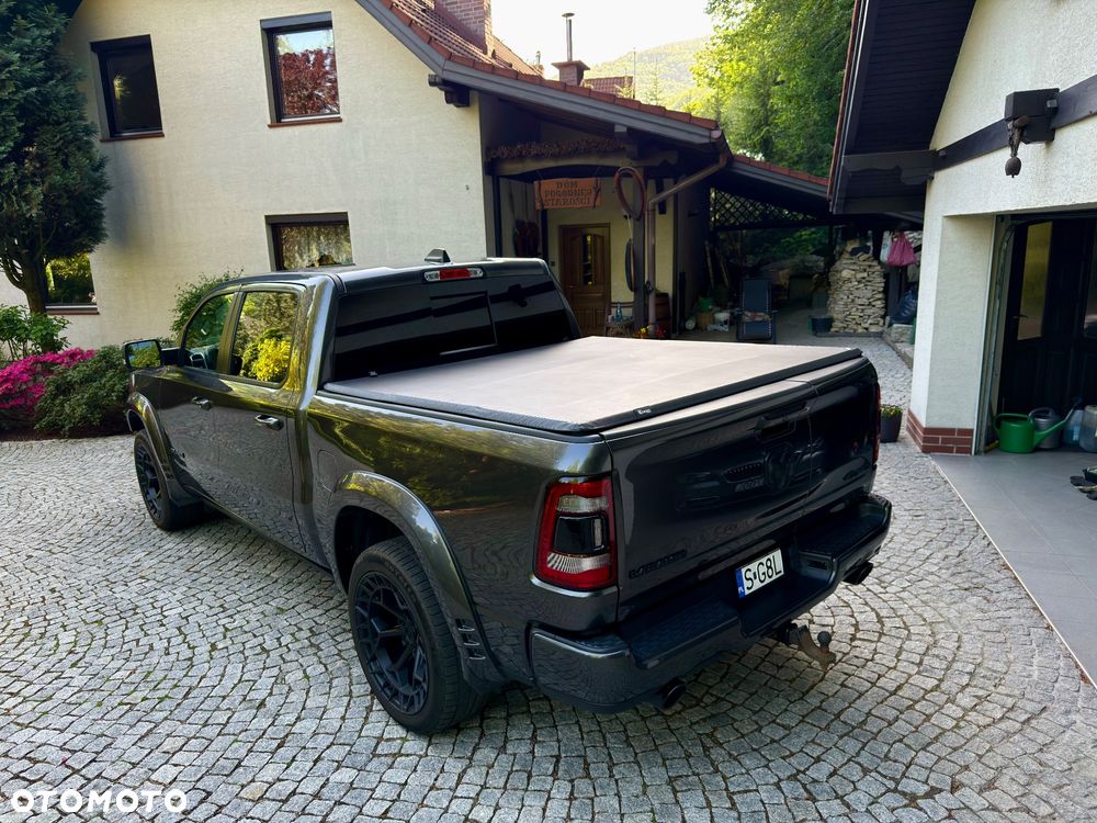 RAM 1500 Crew Cab Shortbed Laramie - 8