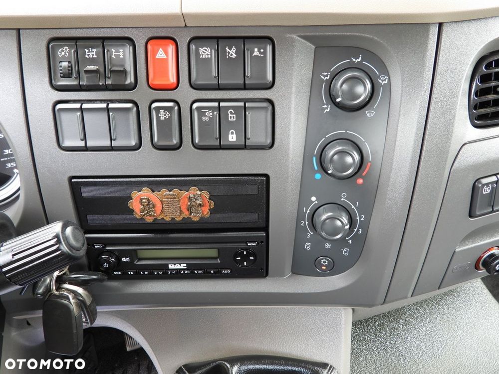 DAF LF 230  BRAMOWIEC / HAKOWIEC TEMPOMAT LEDY BLIŹNIACZE KOŁA KLIMATYZACJA  230KM - 37