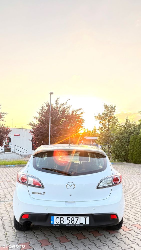 Mazda 3 1.6 Exclusive EU5 - 12