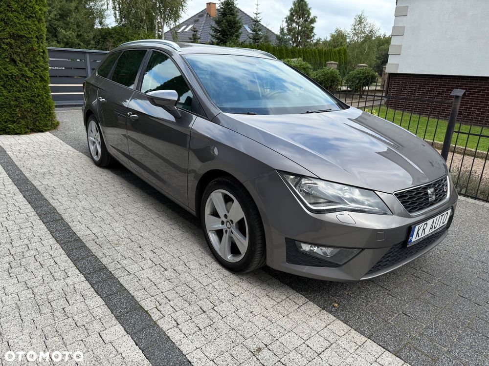Seat Leon 2.0 TDI DPF Ecomotive FR - 24