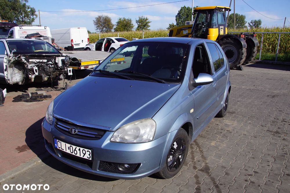 Auto na części - Tata Indica 1.4 MPI 85 KM 475 Si 26902610 TAT736 2009R Silnik Skrzynia Drzwi Błotnik Zderzak Maska Klapa Lampa Lusterko Deska Kokpit Sterownik Moduł Czujnik Licznik Kierownica - 1