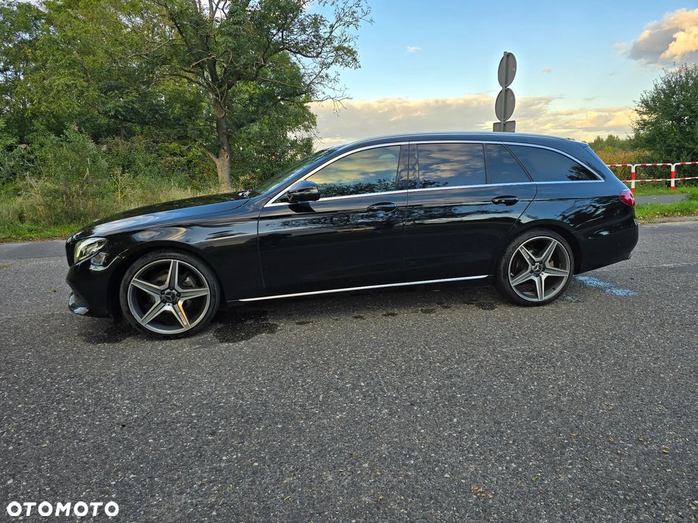Mercedes-Benz Klasa E 200 d T 9G-TRONIC AMG Line - 4