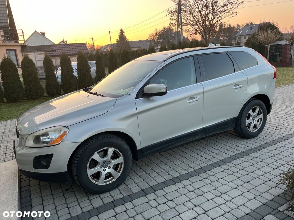 Volvo XC 60 D5 AWD - 2